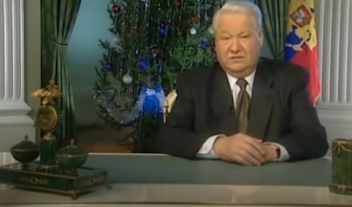Валютчики, деноминация и&nbsp;нашествие тараканов. Как Беларусь прожила 2000-й&nbsp;— год Дракона