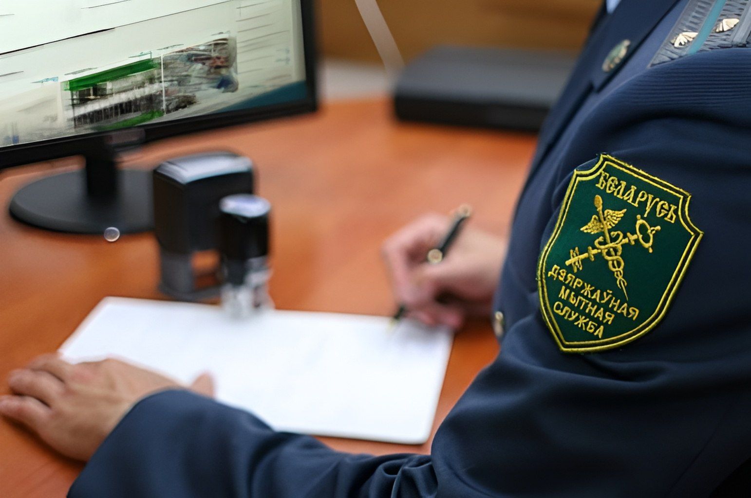Cотрудники таможни с&nbsp;1&nbsp;октября выполняют и&nbsp;функции пограничников