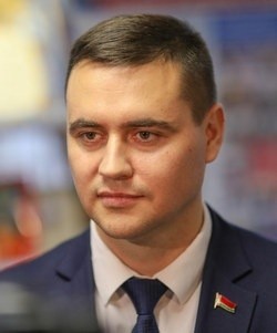 Как изменился средний возраст белорусского правительства за 20 лет