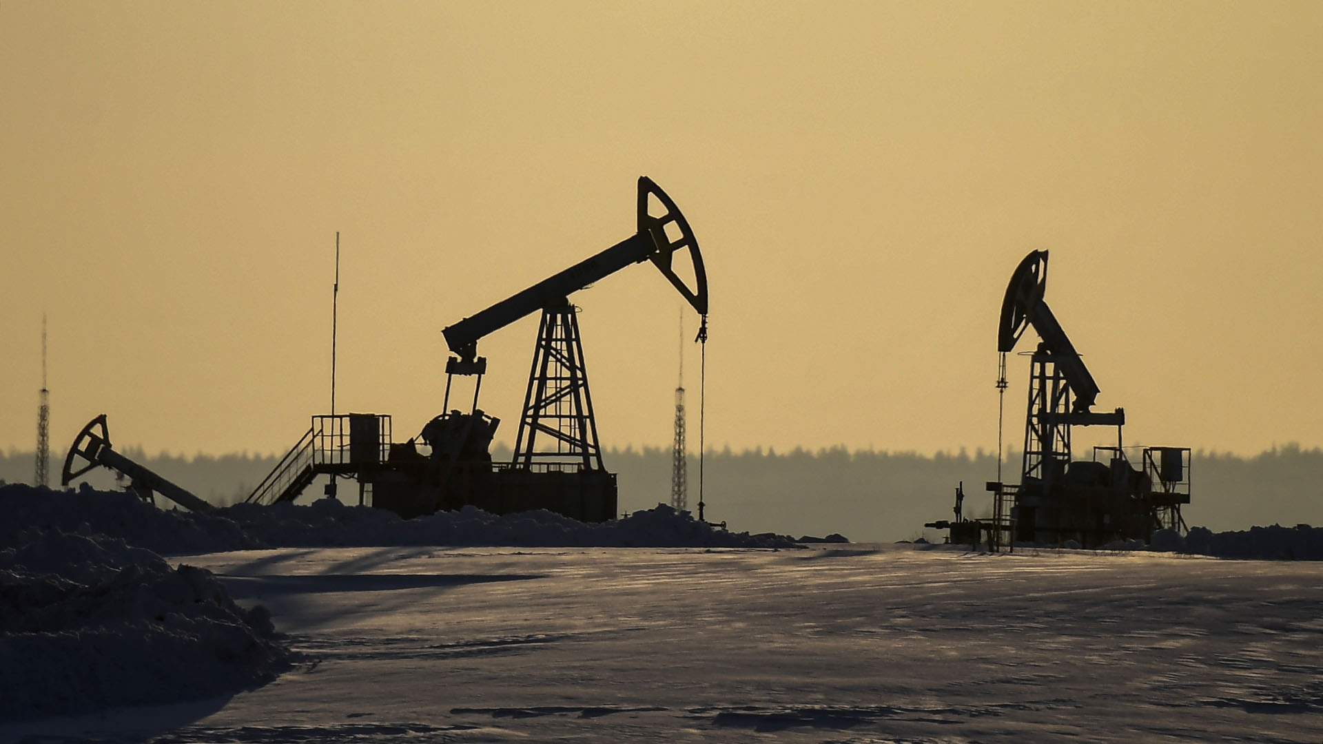 Еврокомиссия предложила потолок цен на&nbsp;российскую нефть на&nbsp;уровне $60