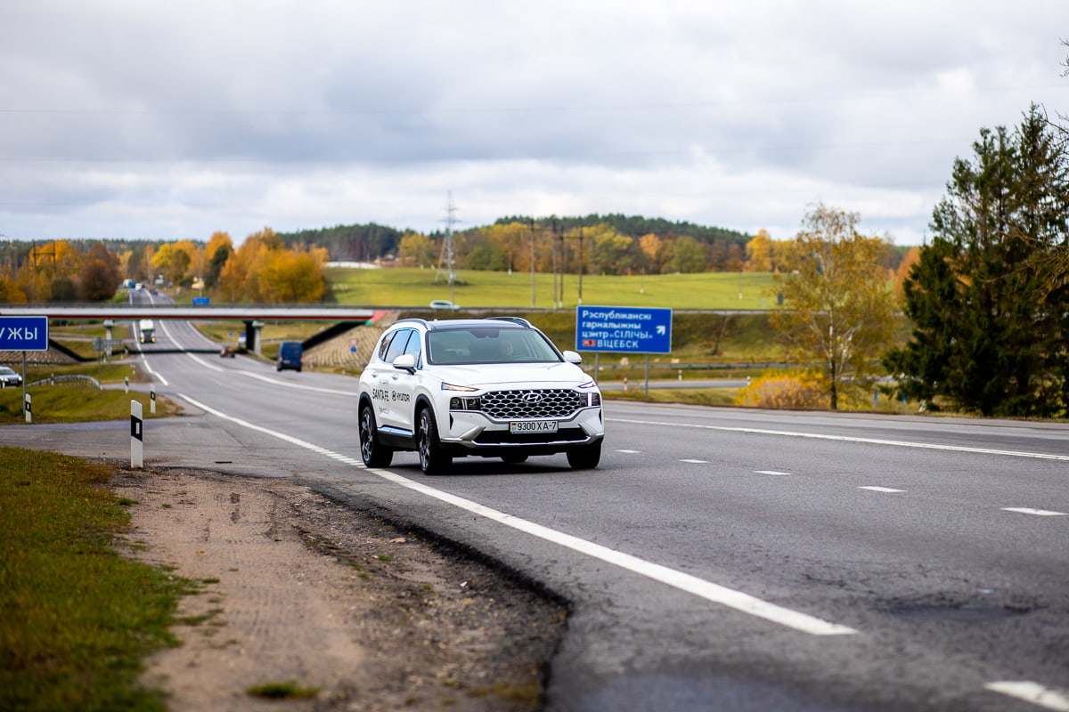 Hyundai Santa&nbsp;Fe: мощное сочетание традиций и&nbsp;новаций при расходе 6&nbsp;л на&nbsp;«сотню»