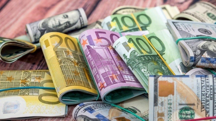 Использование евро в платежах по SWIFT сократилось до трехлетнего минимума