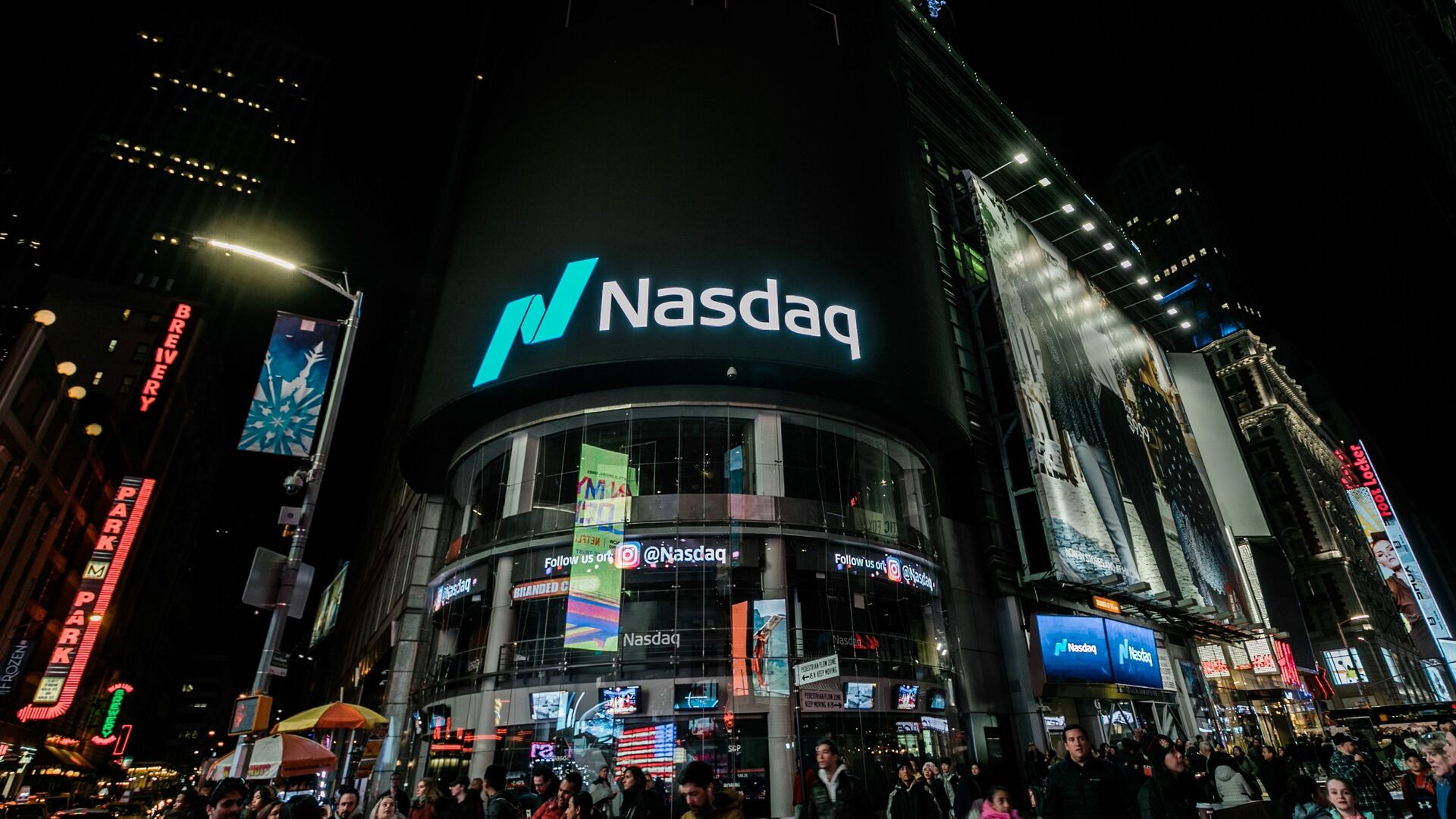 NASDAQ анонсировала делистинг «Яндекс», Ozon и других российских компаний