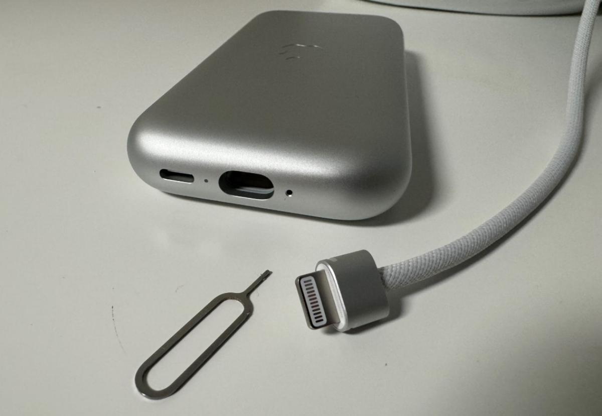 Не только Lightning. Apple придумала еще один фирменный разъем для гаджетов