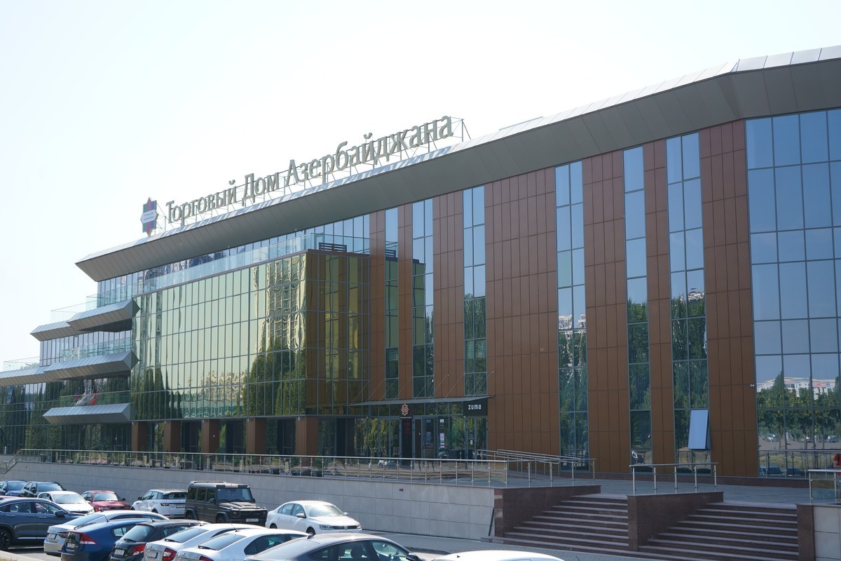 Какие страны открыли в Беларуси торговые дома и зачем