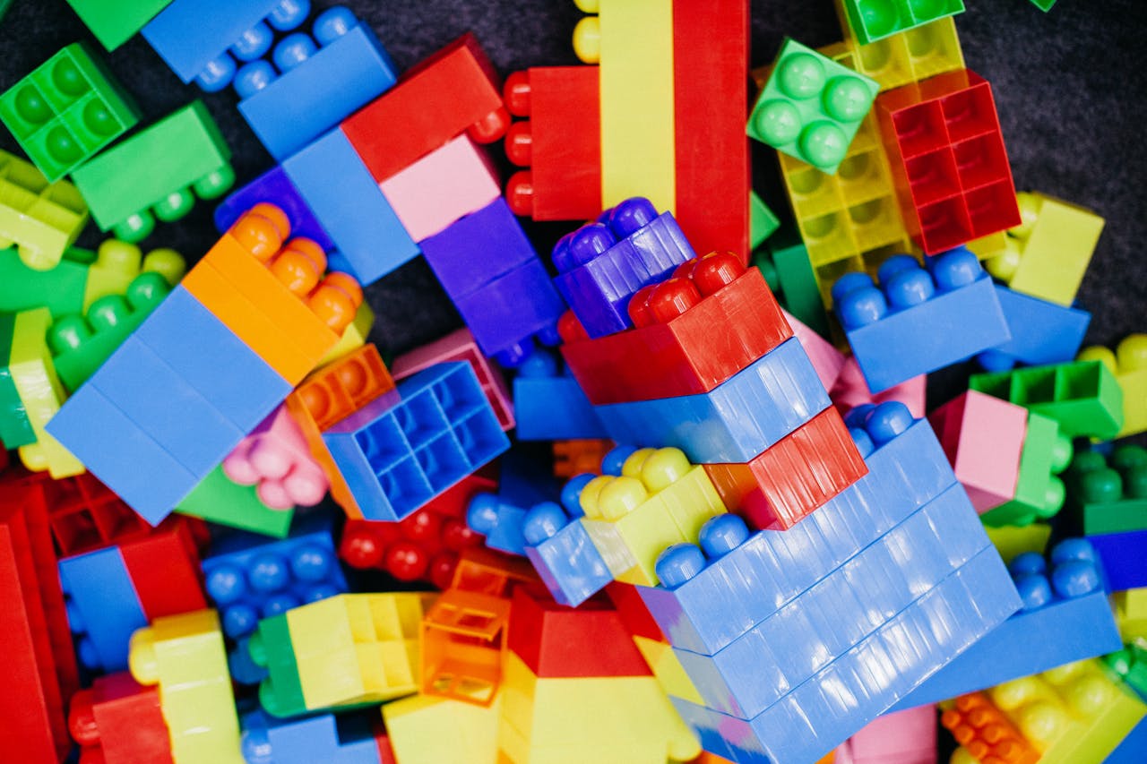 Американец украл детали LEGO на $34 тыс., подменив их на макароны