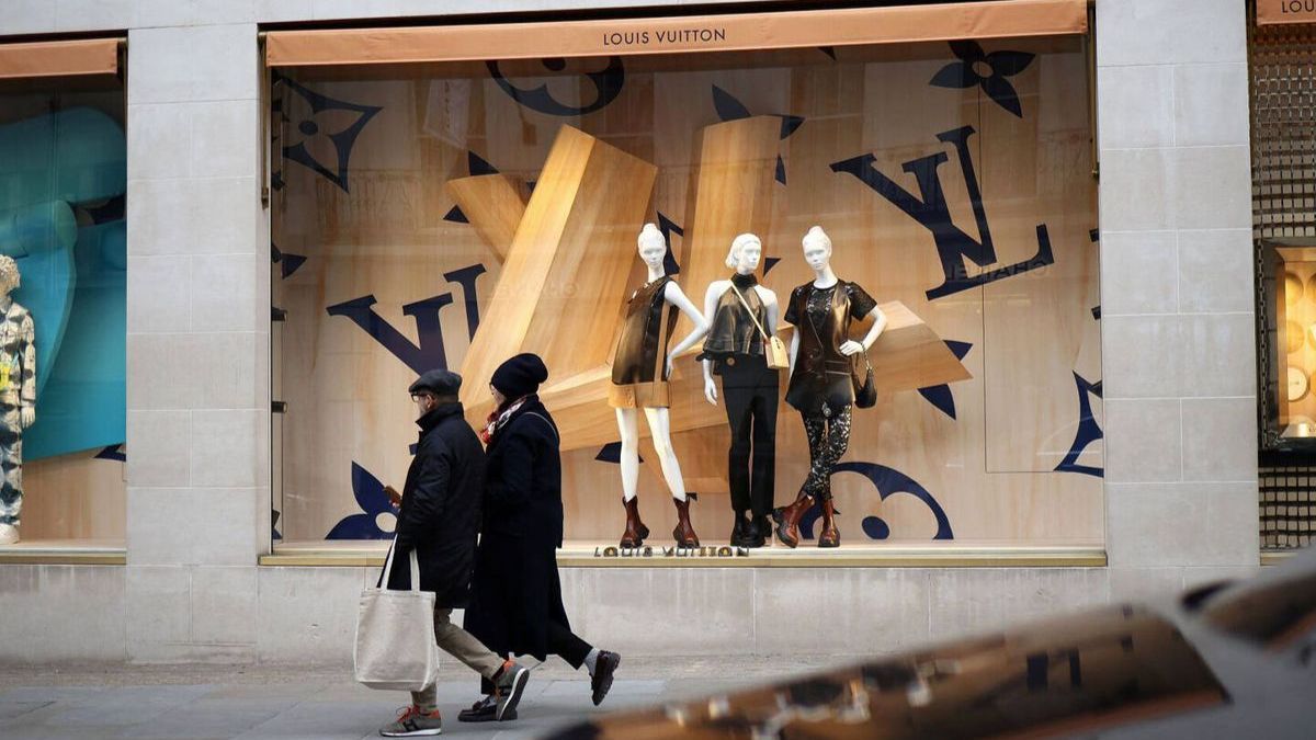 Владелец LVMH купил долю в&nbsp;бизнесе конкурента