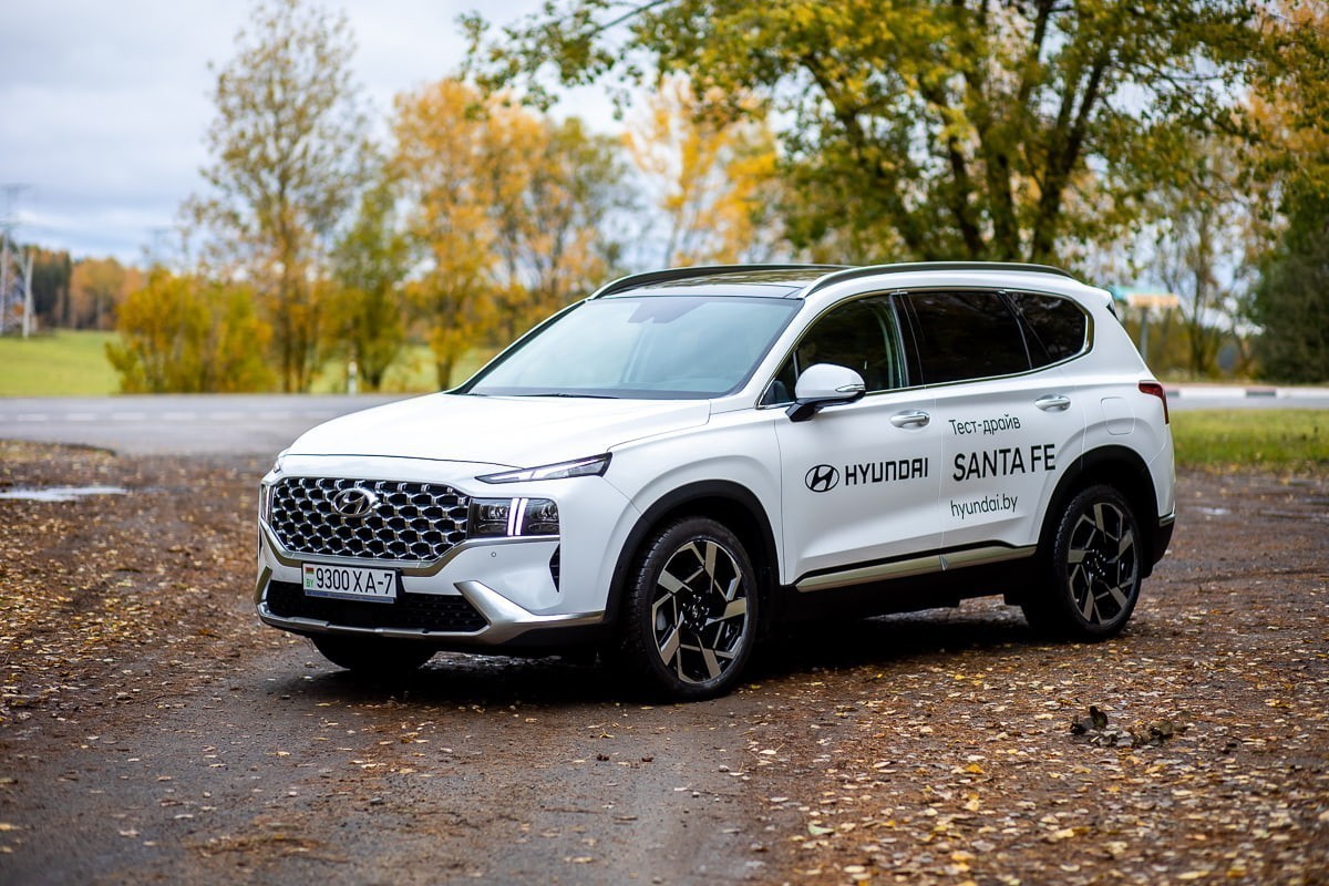 Hyundai Santa&nbsp;Fe: мощное сочетание традиций и&nbsp;новаций при расходе 6&nbsp;л на&nbsp;«сотню»