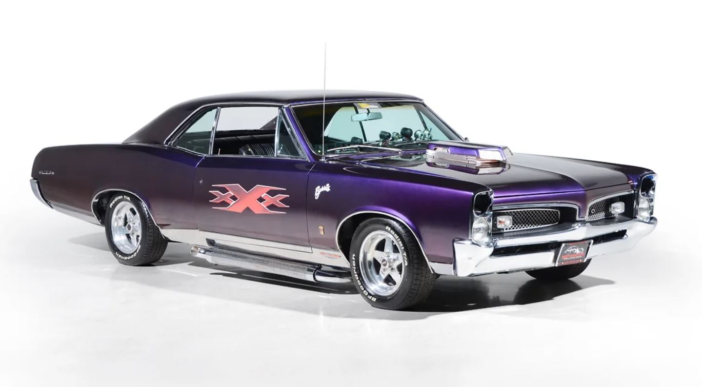 Pontiac, на котором ездил актер Вин Дизель, продают почти за $80 тыс.