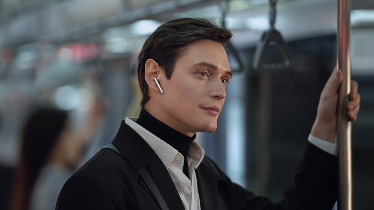 HUAWEI представляет в&nbsp;Беларуси беспроводные наушники FreeBuds 4. При предзаказе&nbsp;— фитнес-браслет в&nbsp;подарок