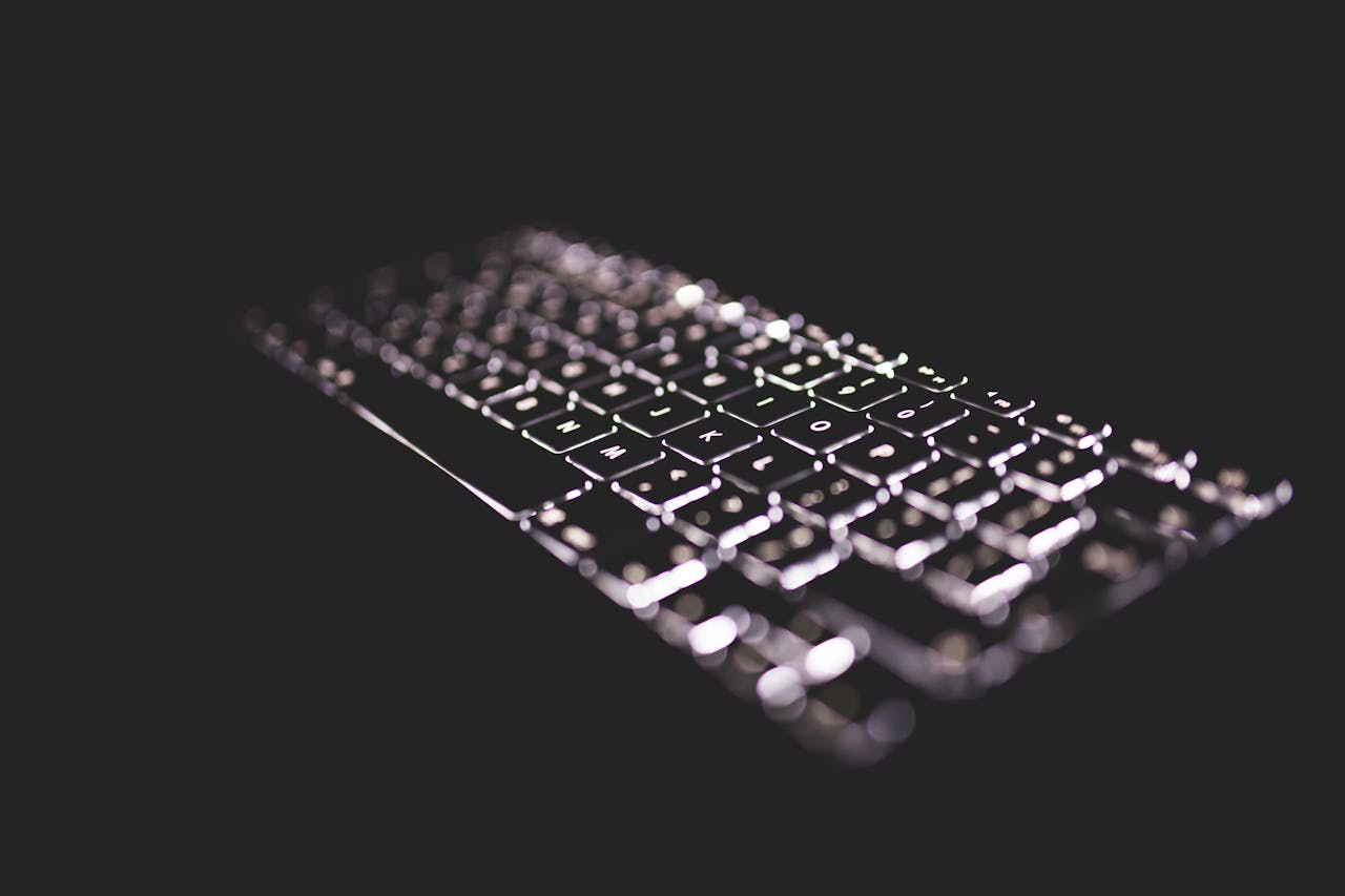 Белорусские компании получают письма с требованием сменить e-mail. В чем дело