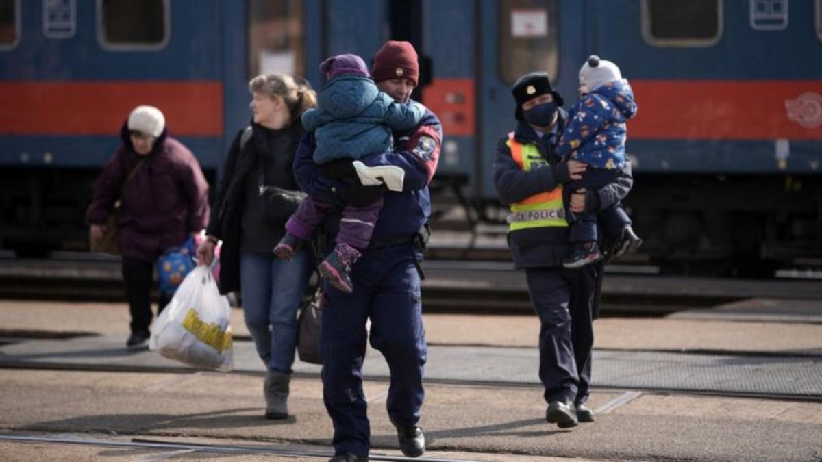 Белорусский Красный крест приостанавливает денежную поддержку беженцев