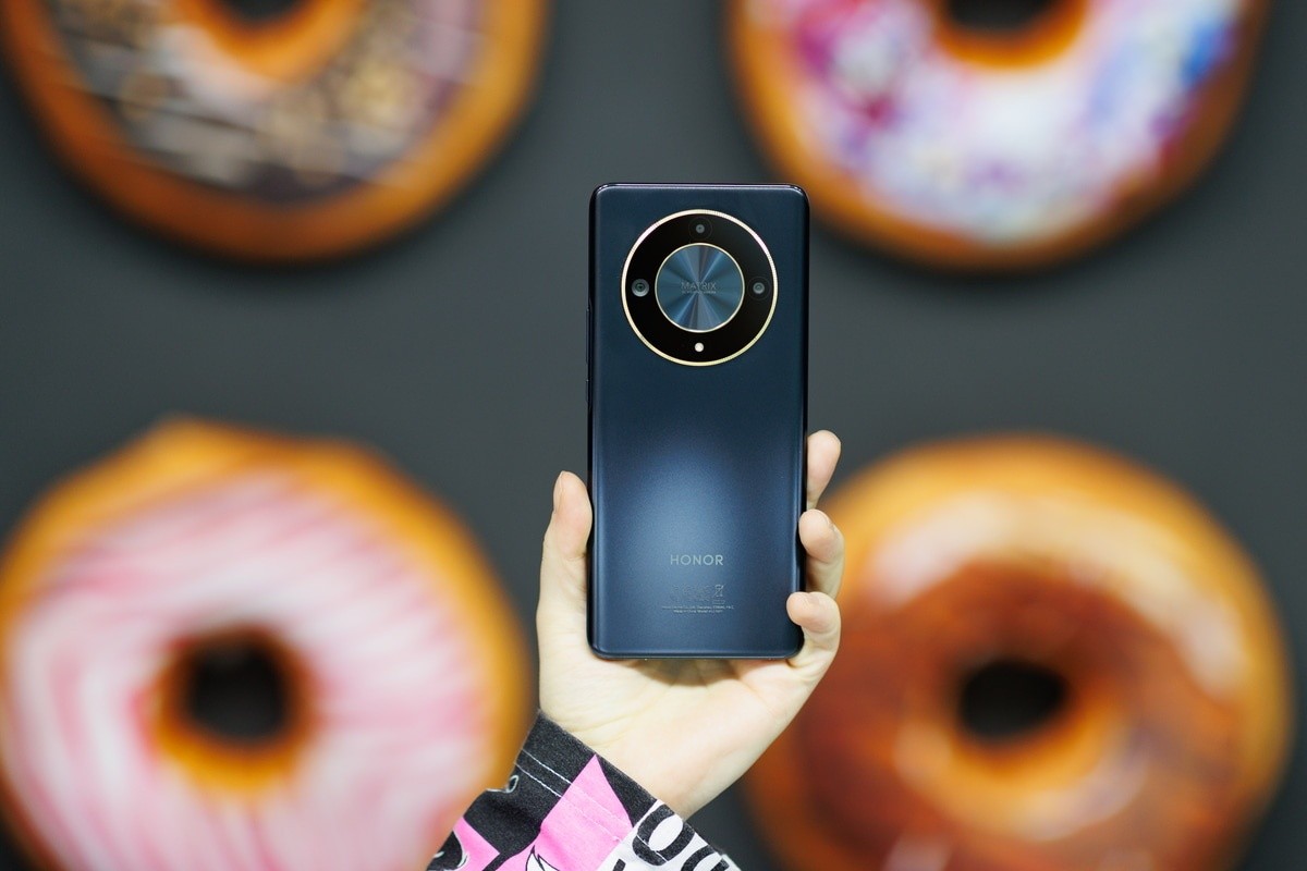 Стильный, прочный, доступный. Обзор смартфона HONOR X9b