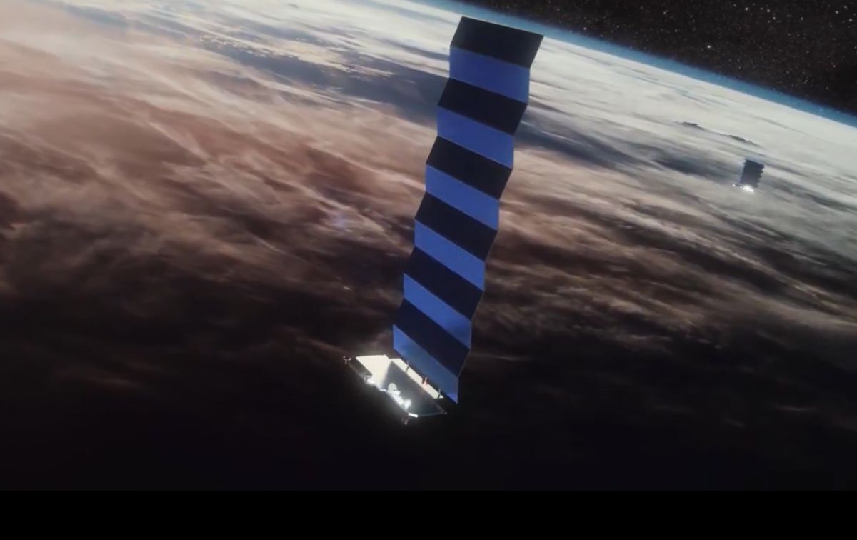 До&nbsp;350&nbsp;Мбит/с: спутниковый интернет Starlink заработает в&nbsp;самолетах в&nbsp;2023 году