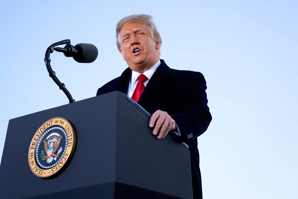 Трамп вводит 25-процентную пошлину на индийские товары