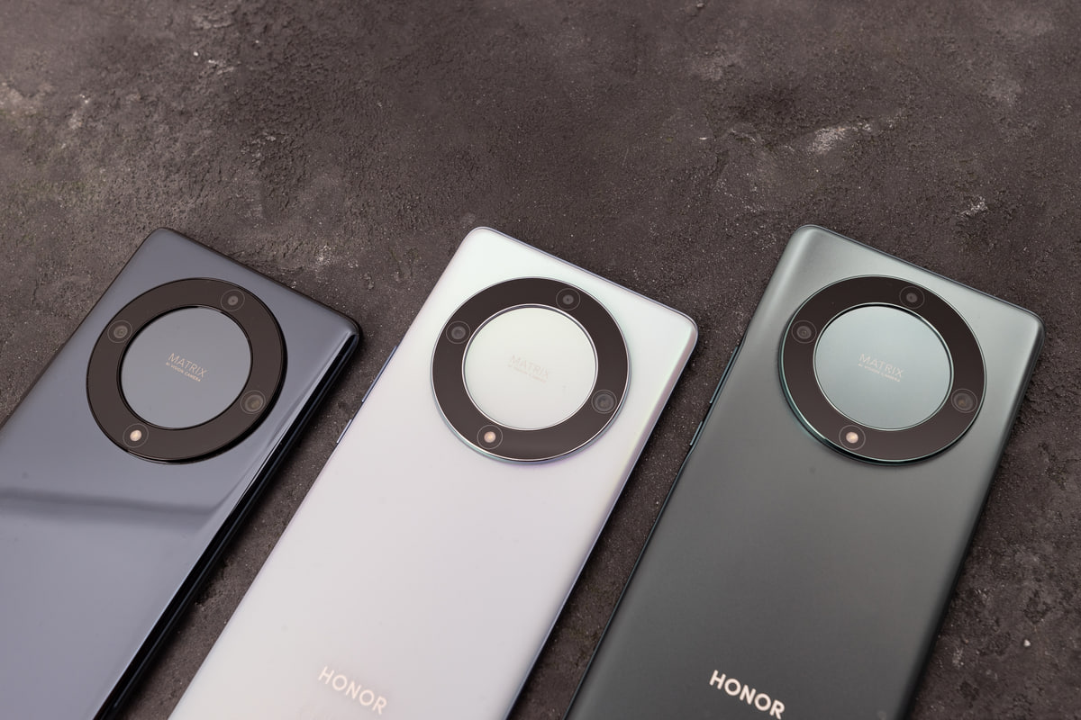Выглядит как флагман, а стоит дешевле. В чем секрет смартфона HONOR X9a?