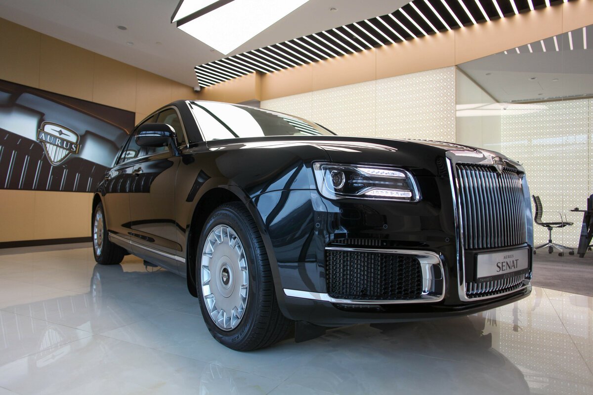 «Газпром» купил контрольный пакет акций автопроизводителя Aurus