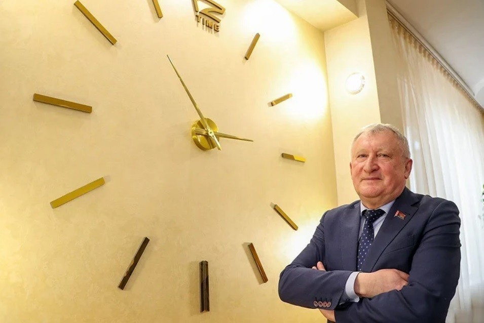 Экс-директора птицефабрики «Дружба» исключили из сенаторов