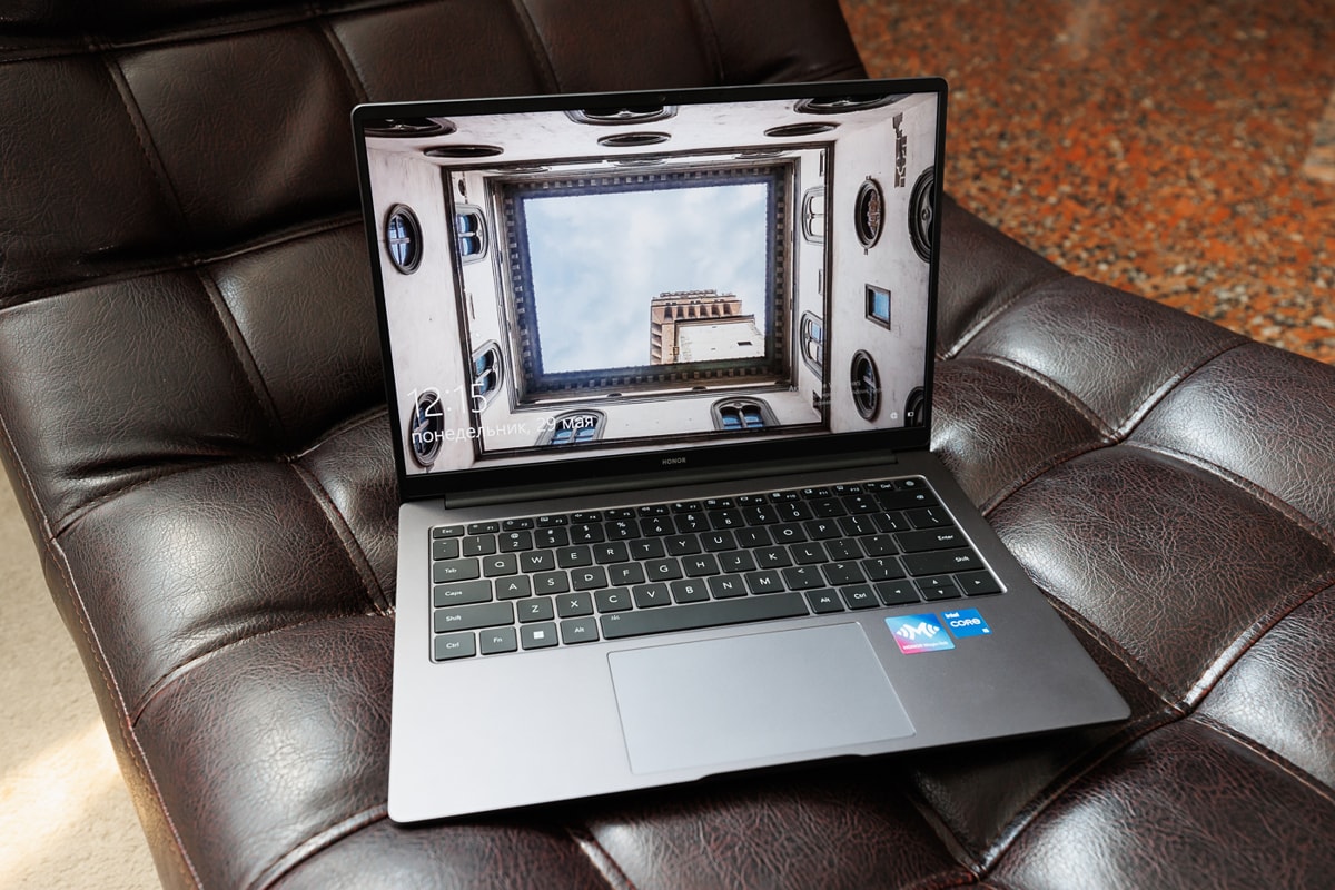 Магия возвращается! Обзор обновленных ноутбуков HONOR MagicBook X&nbsp;2023