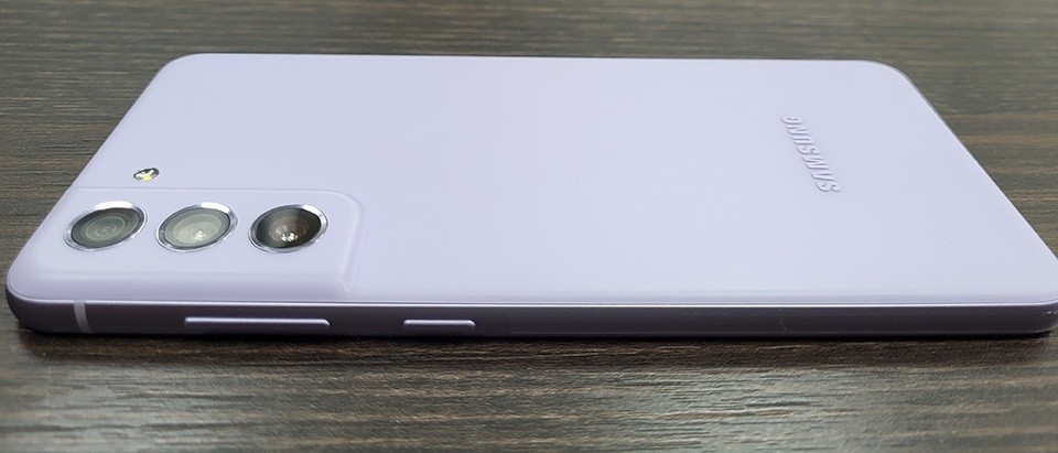 Рассказываем, какие интересные функции есть в&nbsp;новеньких флагманах Samsung Galaxy S21&nbsp;FE 5G