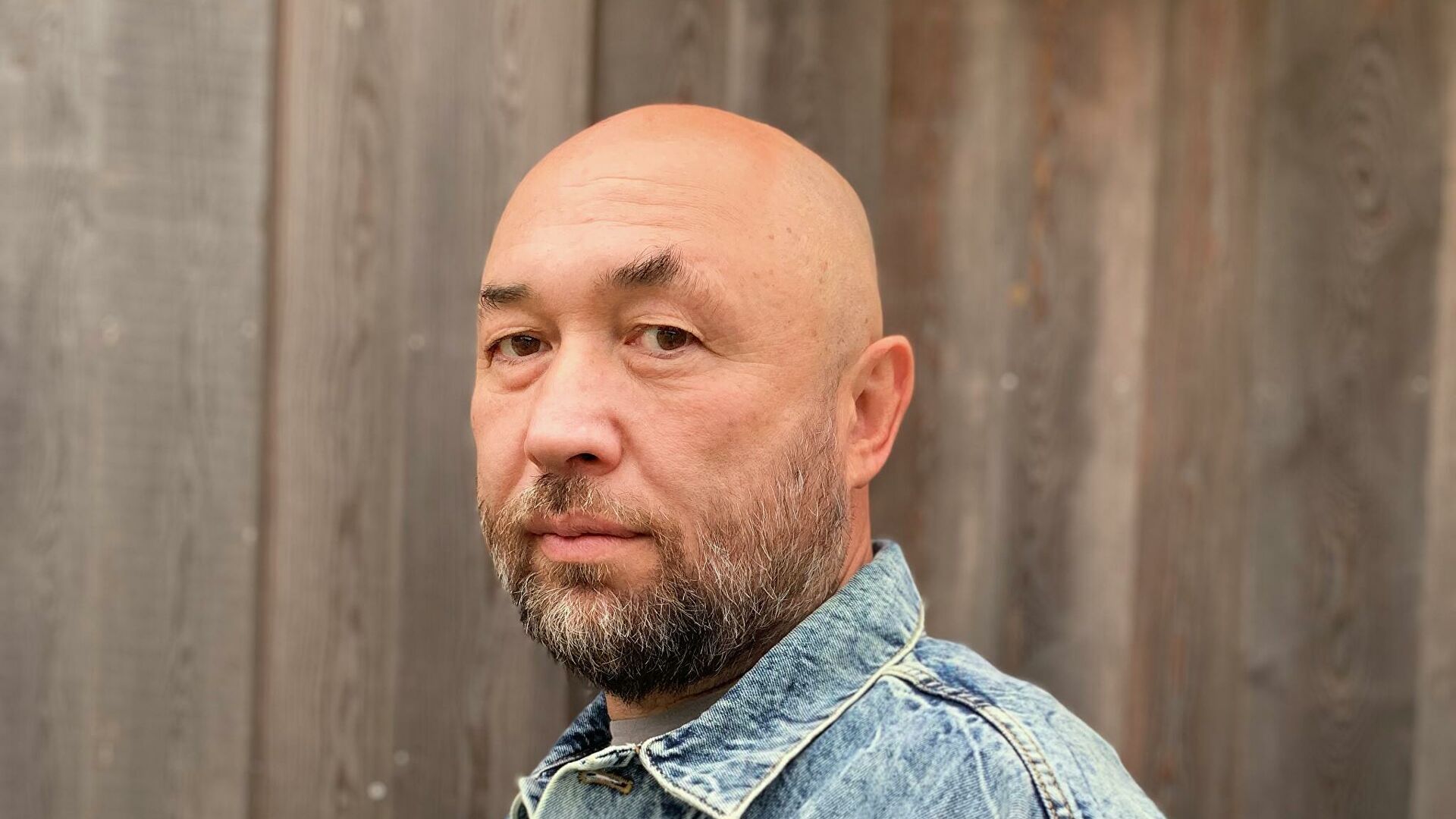Режиссер Бекмамбетов продал киностудию Bazelevs в&nbsp;России