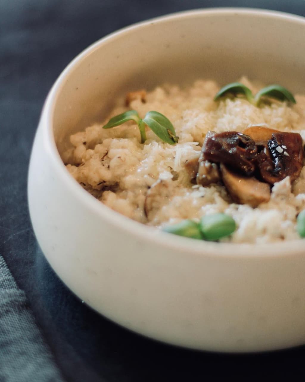 От простых яиц до трюфельной овсянки и перлотто. Где вкусно позавтракать в Минске