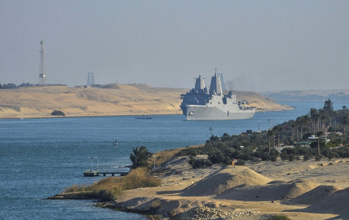 Йеменские хуситы подорвали коммуникации в&nbsp;Красном море, связывающие Азию, Европу и&nbsp;Африку