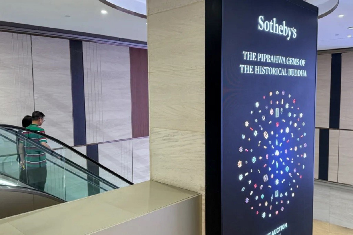 Sotheby's отменил аукцион по продаже «сокровищ Будды» и вернул их в Индию
