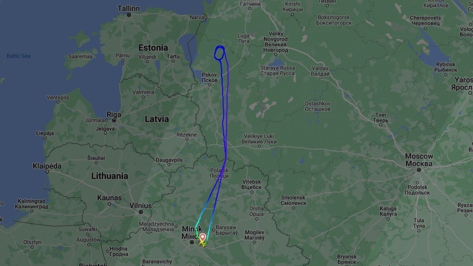 Рейс Belavia на подлете к Санкт-Петербургу развернули обратно в Минск. Что произошло
