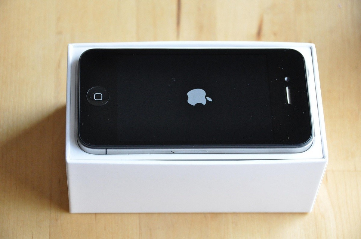 Apple вернула лидерство на мировом рынке смартфонов впервые с 2011 года