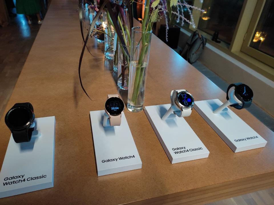 В Москве презентовали новые модели смартфонов Samsung со складными экранами