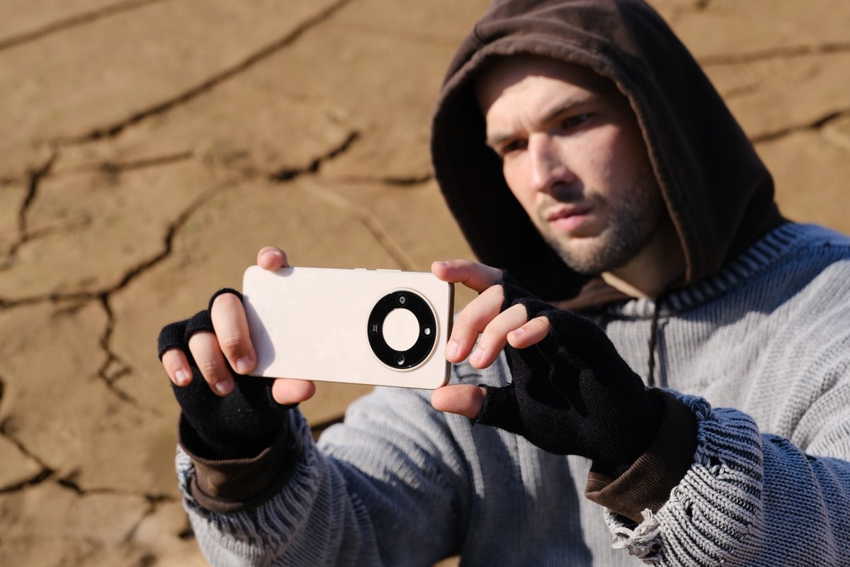 Ни&nbsp;разбить, ни&nbsp;разрядить. Обзор уникального смартфона HONOR X9d