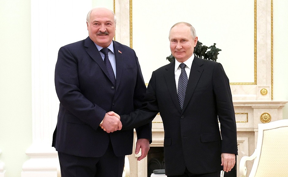 Лукашенко встретился с Путиным