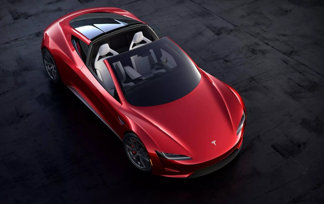 В Китае продают новые Tesla Roadster, забытые в контейнерах 13 лет назад