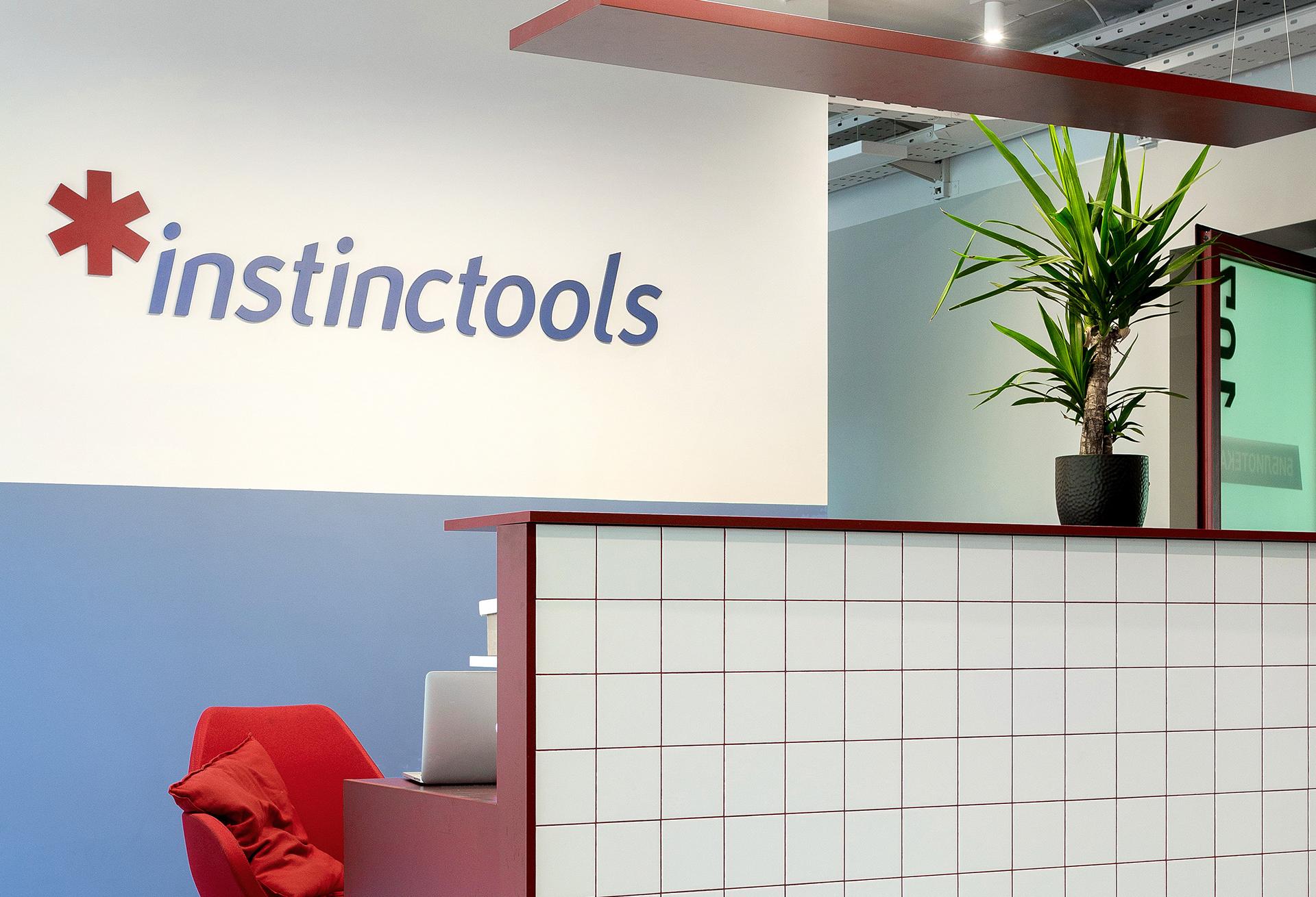 *instinctools