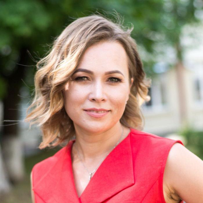 Наталья Навроцкая