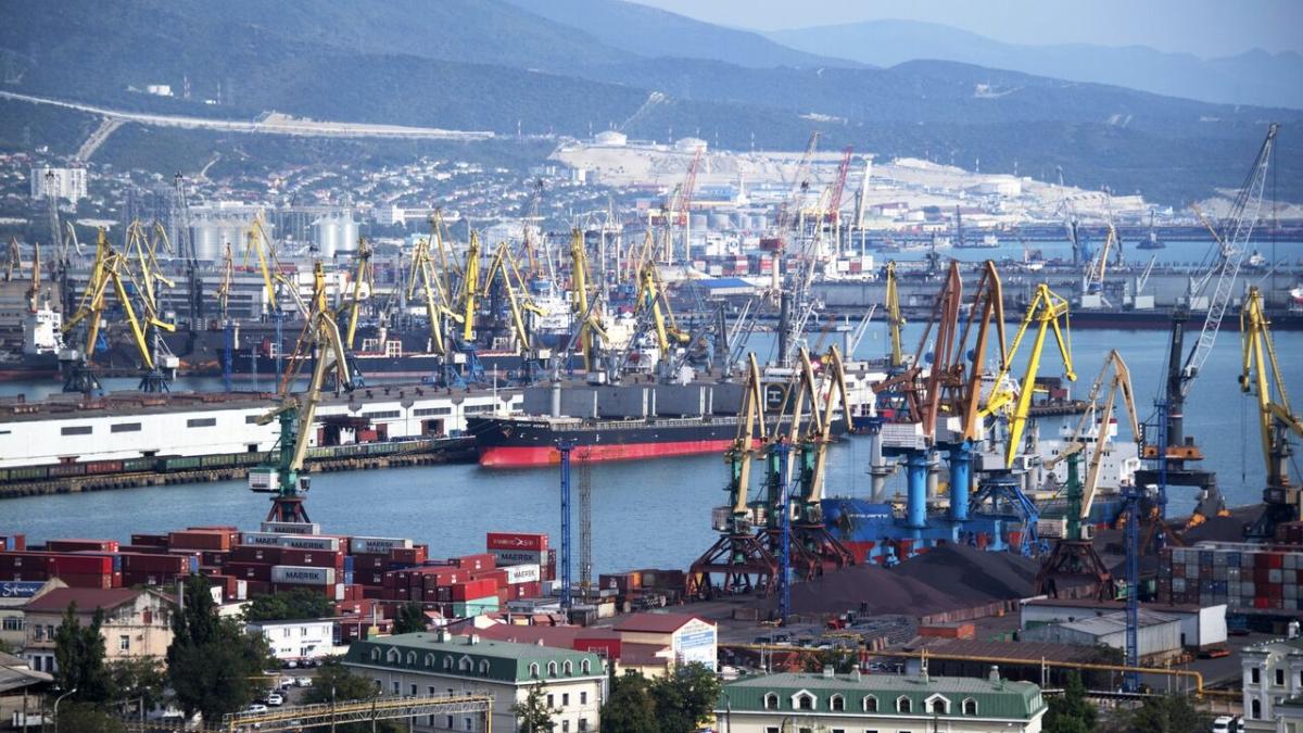В России хотят закрыть порты для ведущих морских линий