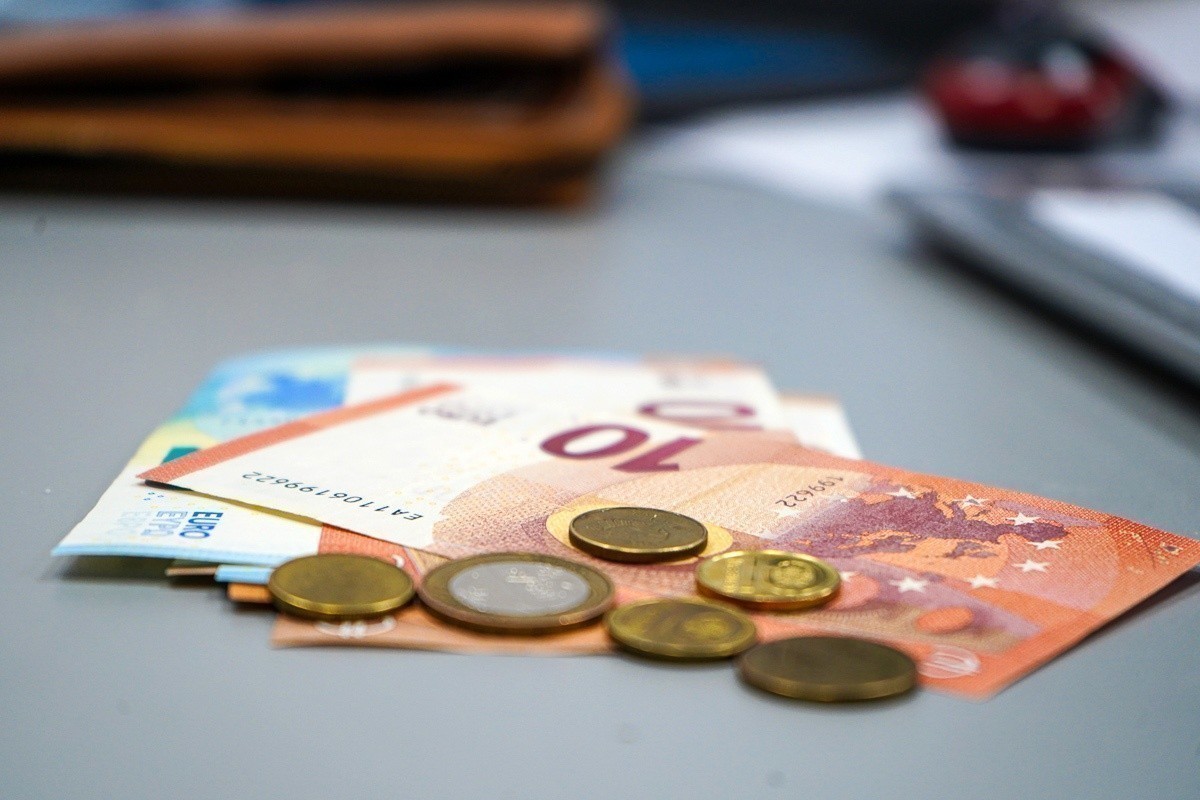На популярном у белорусов курорте мошенники похитили у туристов более $29 млн