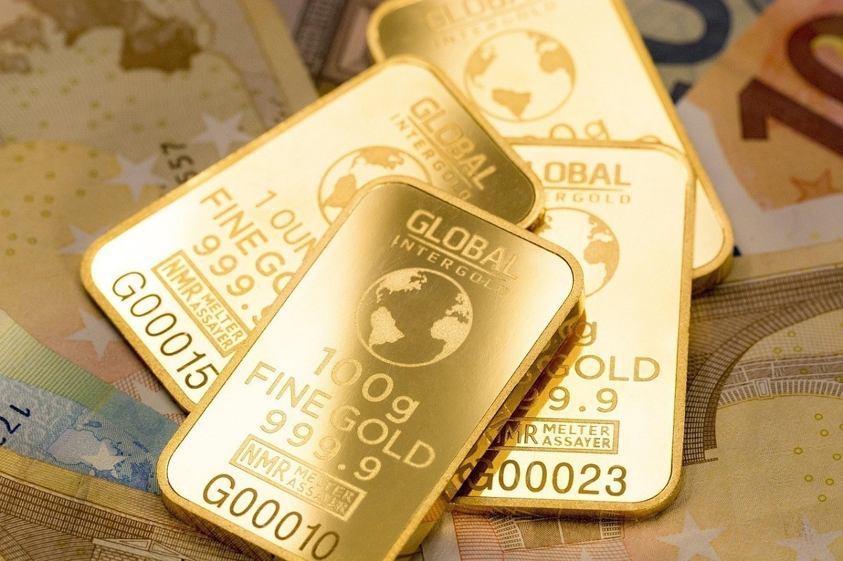 Цена золота впервые в истории превысила $4000