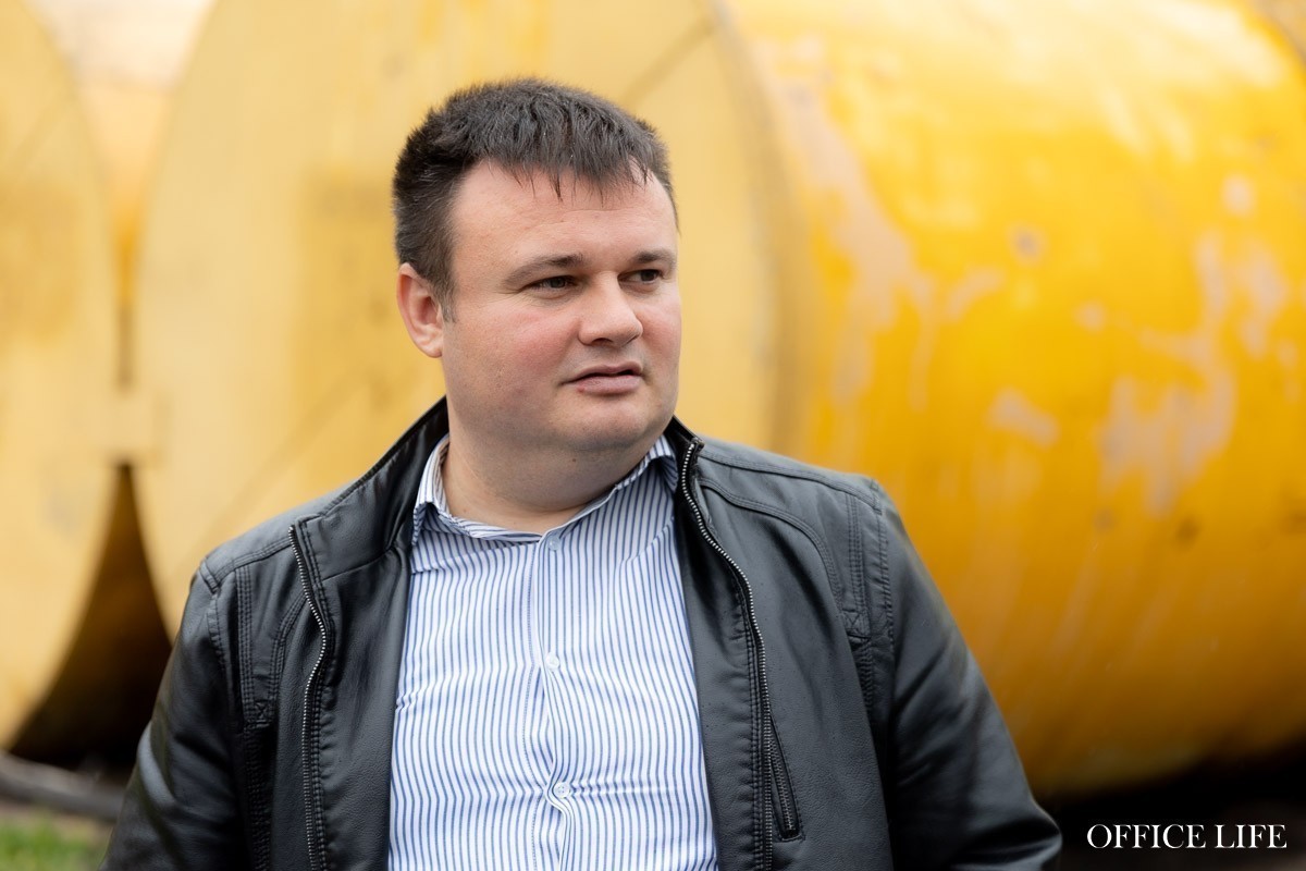 «Захотелось стать нефтяным магнатом». Как бывший банкир купил неработающий завод и&nbsp;стал производить рапсовое масло