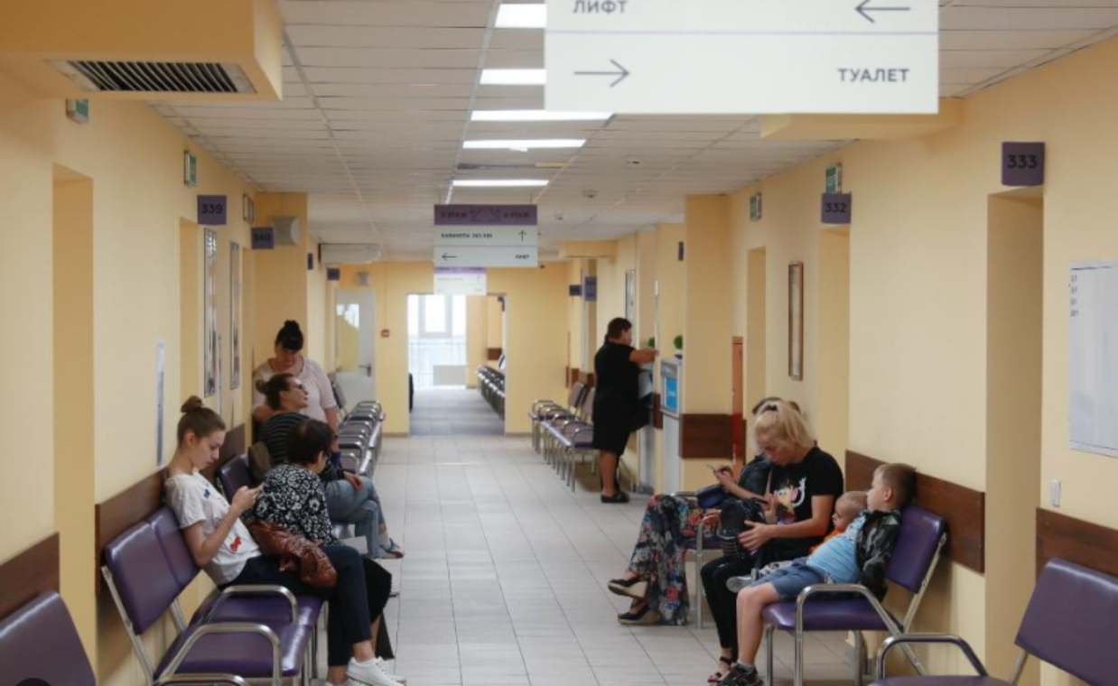 Как будут работать поликлиники в&nbsp;новогодние праздники