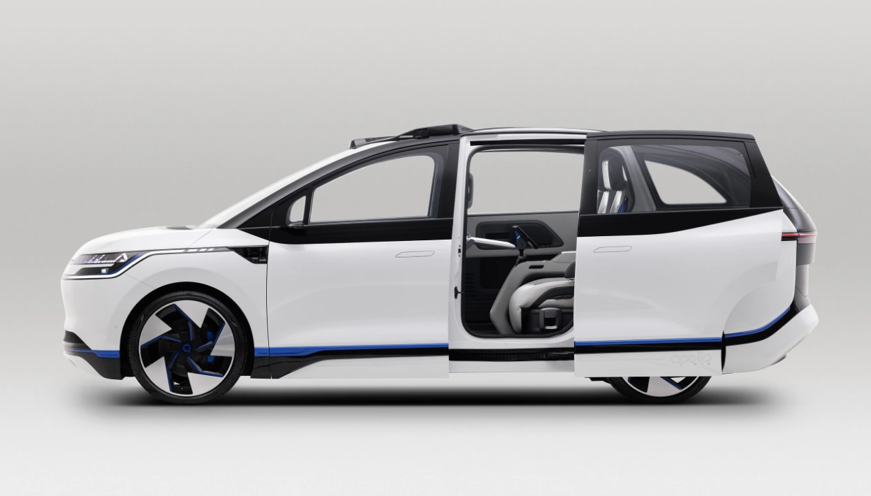 Китайская Baidu выпустит беспилотное такси на год раньше Tesla