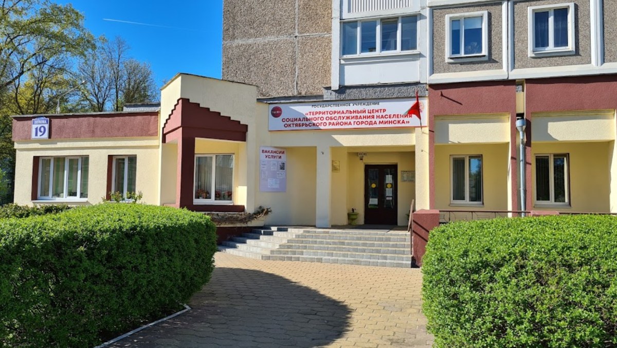 Вакцинация по&nbsp;дороге за&nbsp;покупками: самые необычные места, где прививают от&nbsp;COVID-19