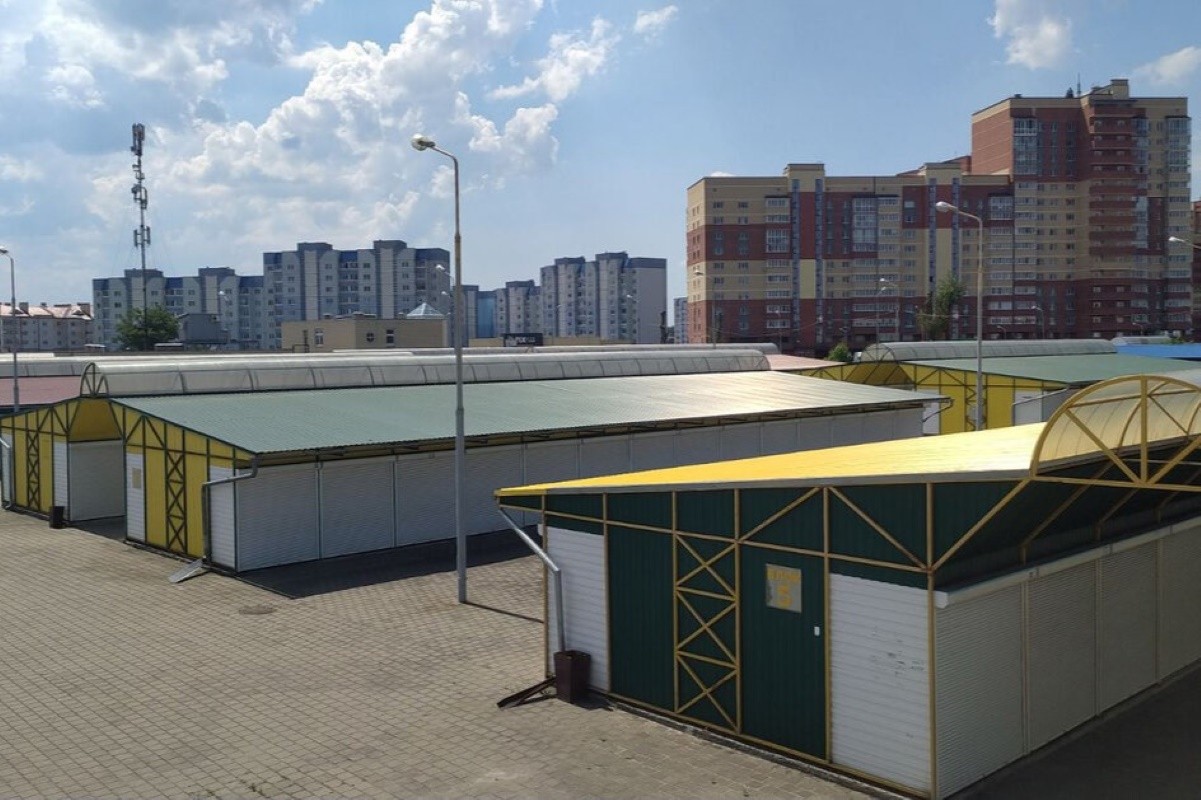 «Варшавский» рынок в Бресте выставили на аукцион. Сколько стоит