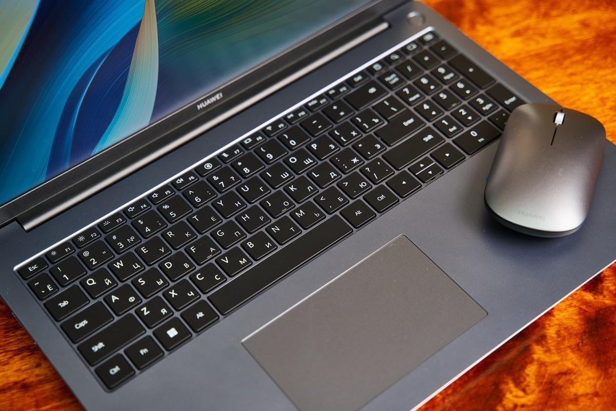 Большой экран и емкая батарея: обзор ноутбука Huawei MateBook D 16 2024