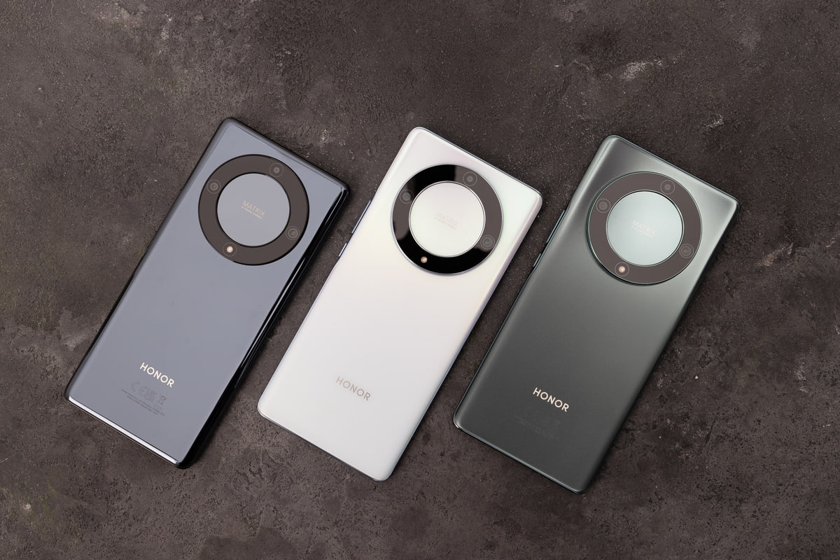 Выглядит как флагман, а стоит дешевле. В чем секрет смартфона HONOR X9a?