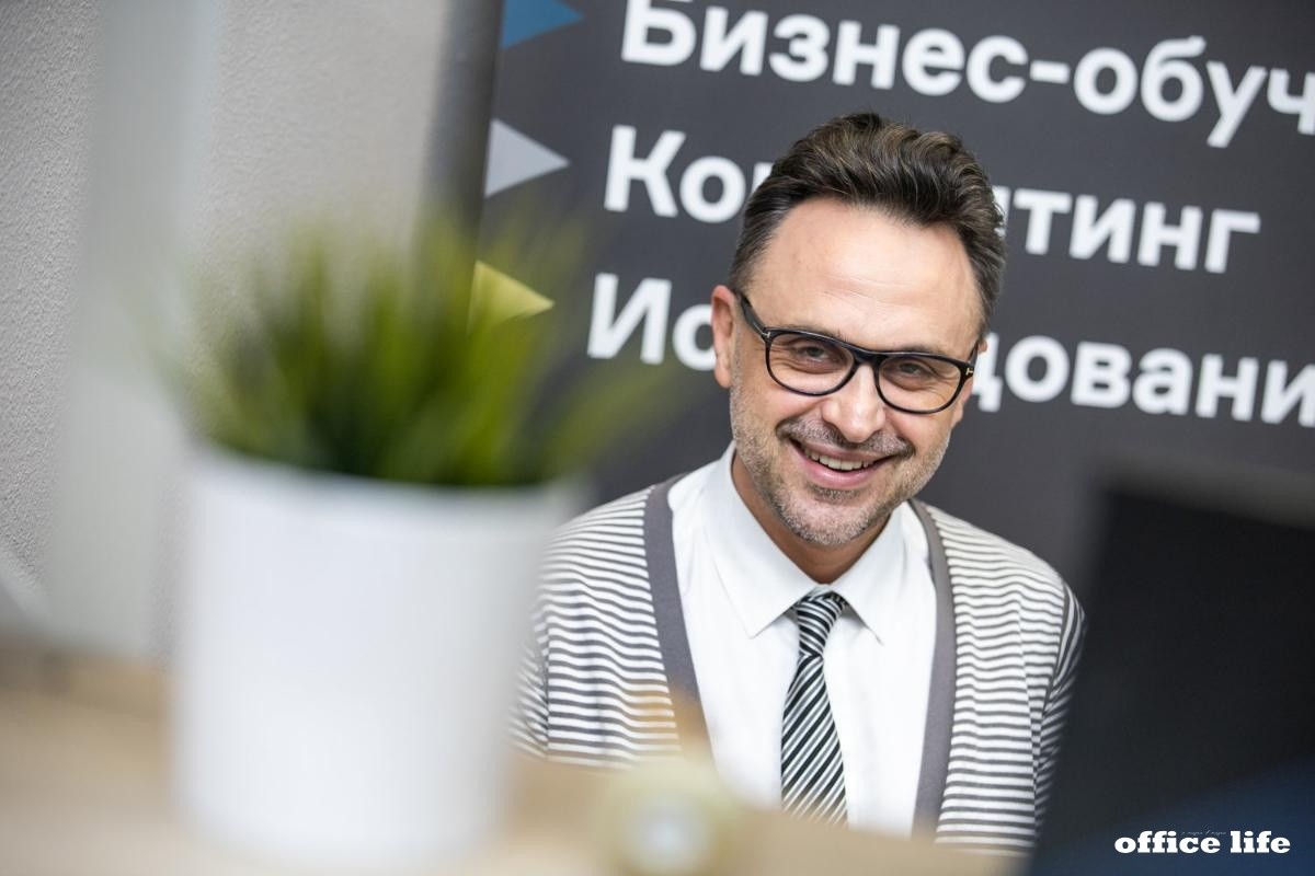 Сергей Колесников