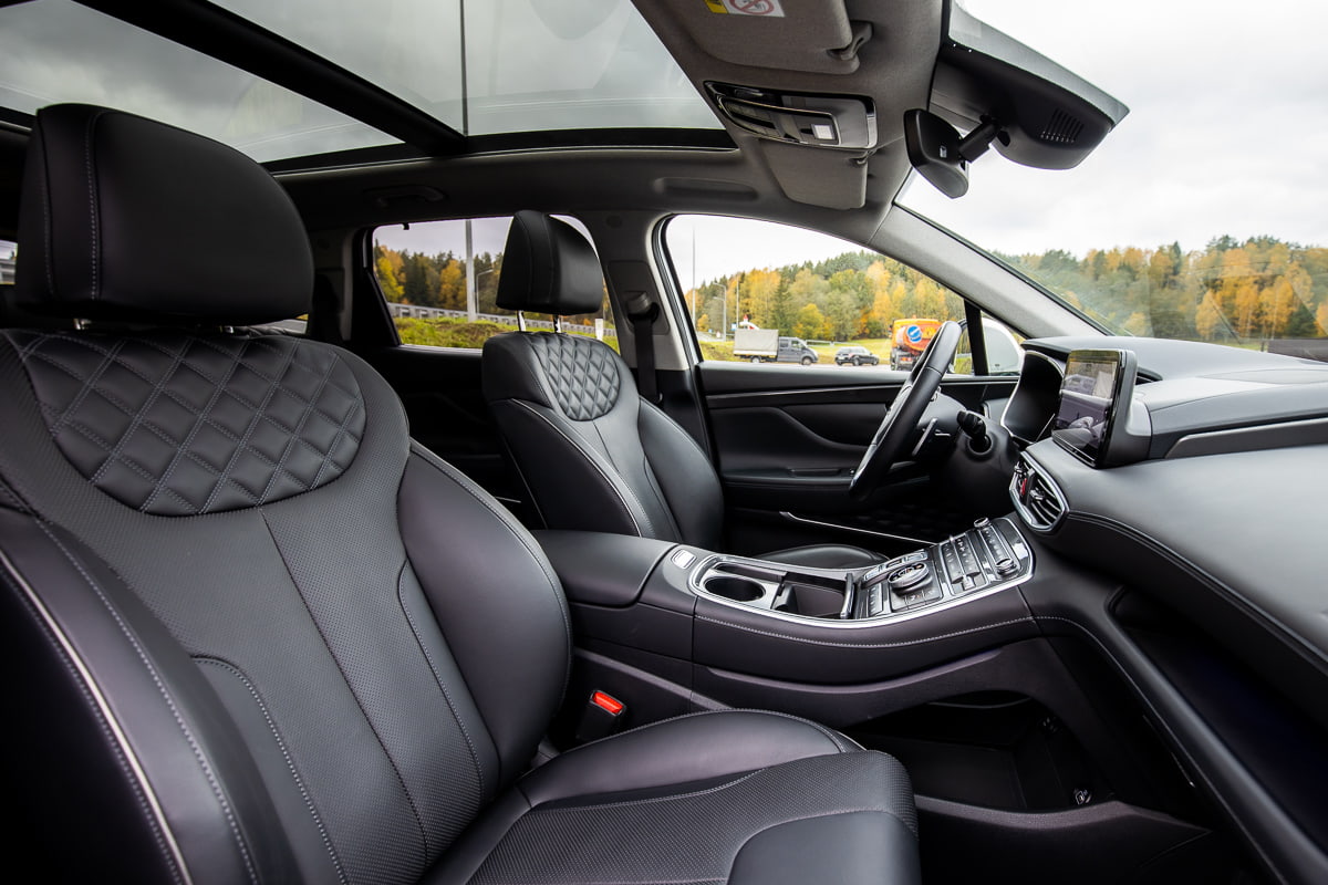 Hyundai Santa&nbsp;Fe: мощное сочетание традиций и&nbsp;новаций при расходе 6&nbsp;л на&nbsp;«сотню»