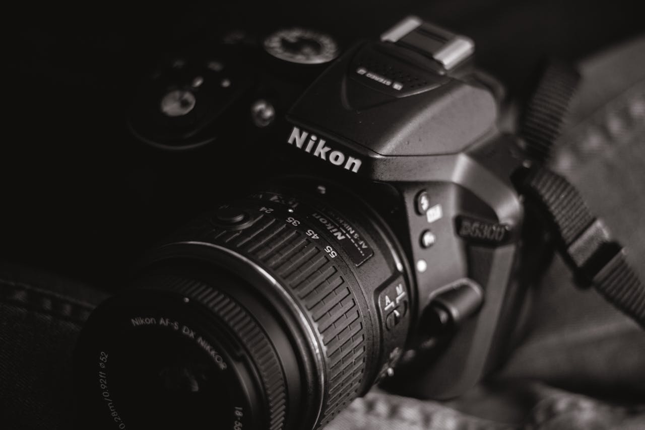 Владелец бренда очков Ray-Ban стал крупнейшим акционером японской компании Nikon