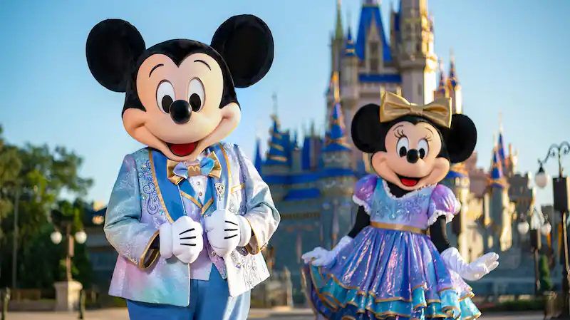 Walt Disney разделит компанию и уволит 7 тыс. сотрудников